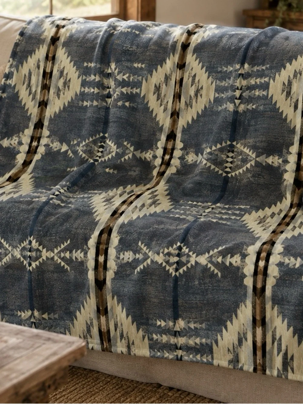 Alpaca wool queen size blanket. Gray and cream tones. Made by artisans/Ecuador